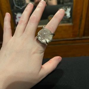 Quarts crystal ball ring